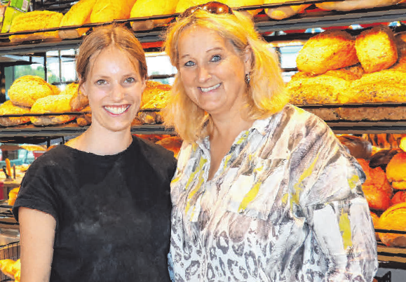 Auf dem Foto Renate Denzel mit Tochter Annabell Mager. Fotos: Rosa Laner Auf dem Foto Renate Denzel mit Tochter Annabell Mager. Fotos: Rosa Laner