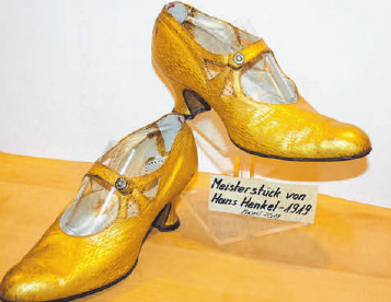Das Meisterstück von Firmengründer Hans Henkel aus dem Jahr 1919. Das Meisterstück von Firmengründer Hans Henkel aus dem Jahr 1919.