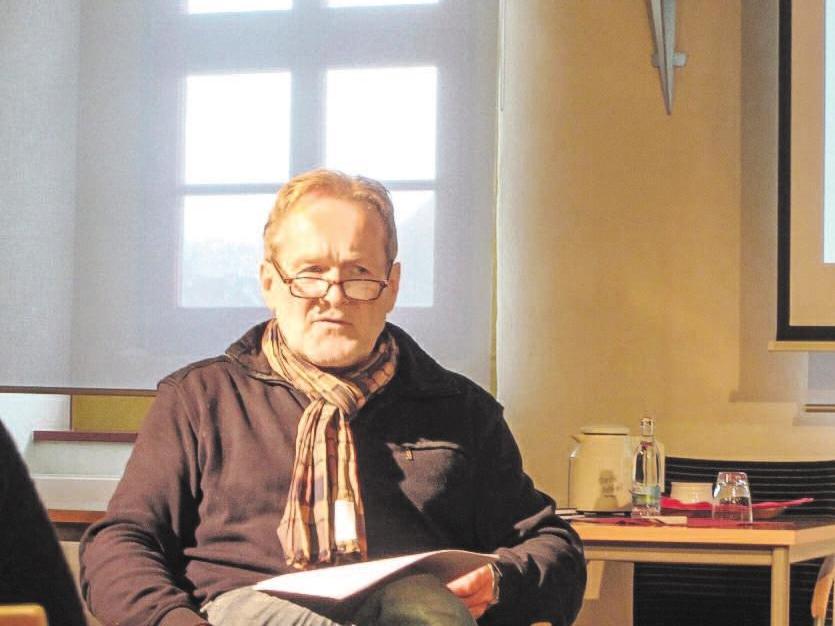 Rainer Hohberg wird im Stadttheater die „Kleine Kulturnacht“ am Freitag, den 25. September um 17 Uhr, eröffnen. Fotos: Stadt Rainer Hohberg wird im Stadttheater die „Kleine Kulturnacht“ am Freitag, den 25. September um 17 Uhr, eröffnen. Fotos: Stadt