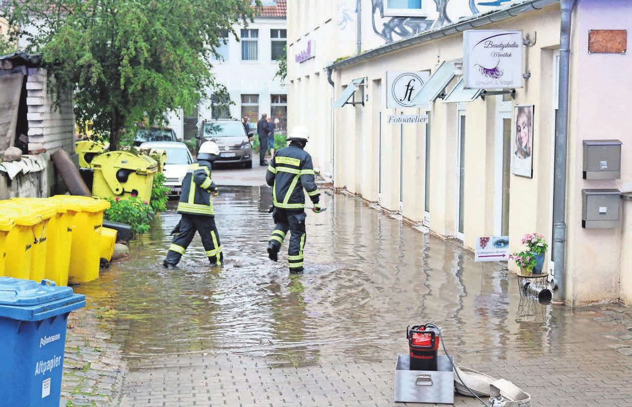 Ein schweres Unwetter mit Gewitter und Starkregen hat am 15. Juni 2019 die Region rund um Bad Doberan und Neubukow getroffen. FOTO: ANDREAS MEYER Ein schweres Unwetter mit Gewitter und Starkregen hat am 15. Juni 2019 die Region rund um Bad Doberan und Neubukow getroffen. FOTO: ANDREAS MEYER