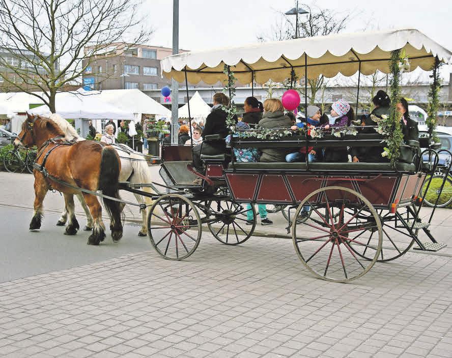Am Wochenende ist in Bothfeld eine Menge los: Zum Bothfelder Herbstmarkt werden einige Zehntausend Besucher erwartet. Am Wochenende ist in Bothfeld eine Menge los: Zum Bothfelder Herbstmarkt werden einige Zehntausend Besucher erwartet.