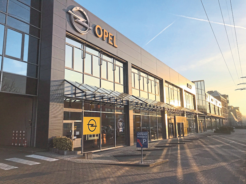 Opel-Dello serviert jetzt heißen Mokka mit Schuss - Hamburg - BILD