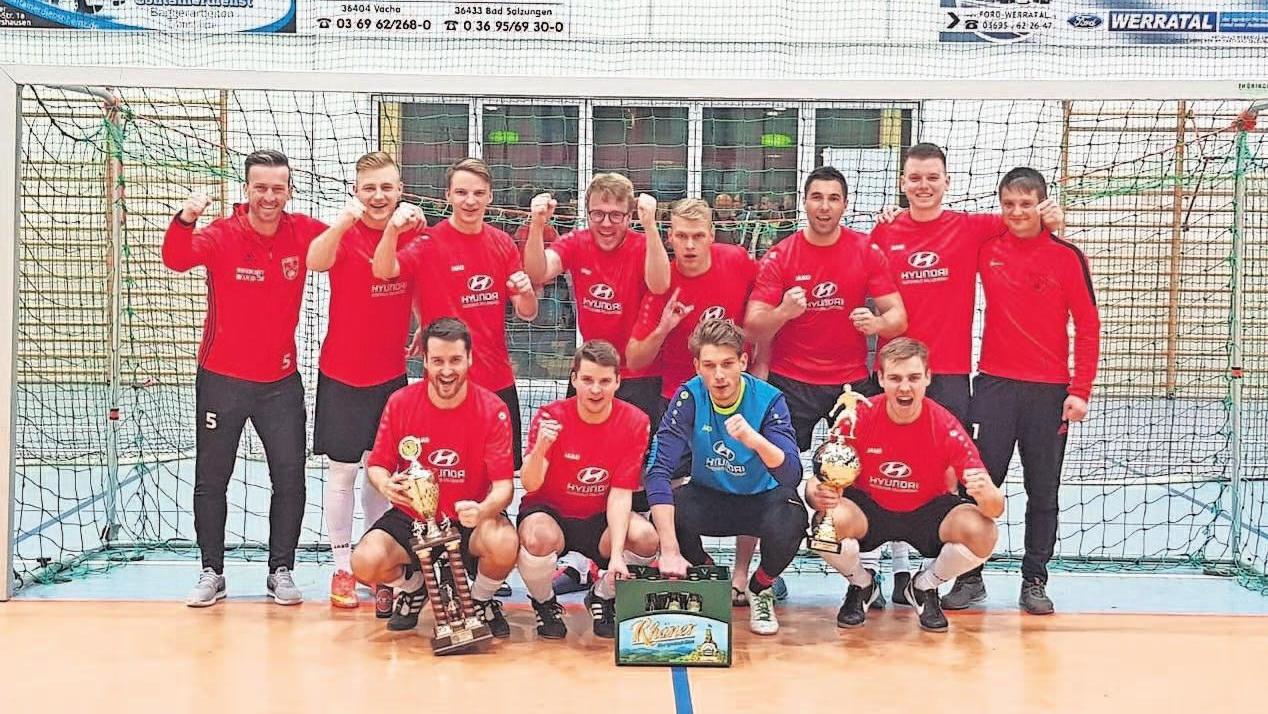 Die Sportler überzeugen nicht nur beim Spiel, sondern verstehen auch zu feiern und laden herzlich zu ihrem Jubiläum ein. Foto: Verein Die Sportler überzeugen nicht nur beim Spiel, sondern verstehen auch zu feiern und laden herzlich zu ihrem Jubiläum ein. Foto: Verein