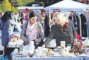 Flohmarkt am Kauf Park FOTO: CH Flohmarkt am Kauf Park FOTO: CH