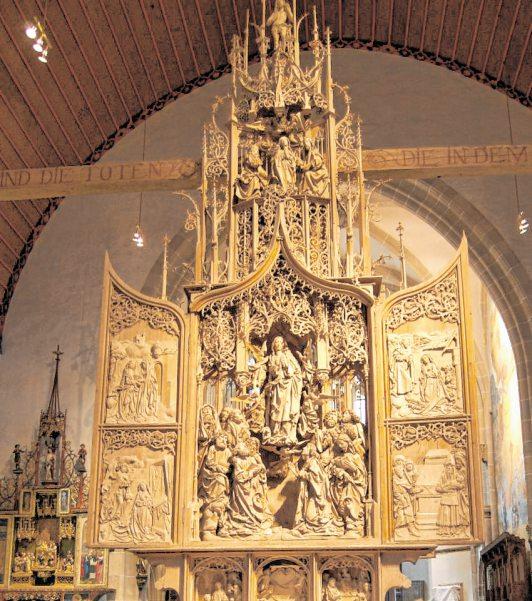 Die weltberühmte Herrgottskirche mit dem Marienaltar von Tilman Riemenschneider liegt in der Stille des Herrgottstales. BILD: ARNO BOAS