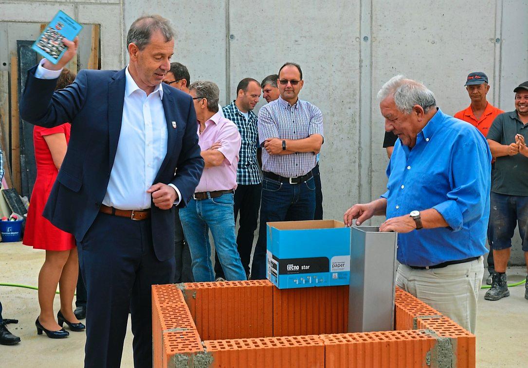 Die Grundsteinlegung war der Auftakt zu einem gelungenen Werk. Die Grundsteinlegung war der Auftakt zu einem gelungenen Werk.