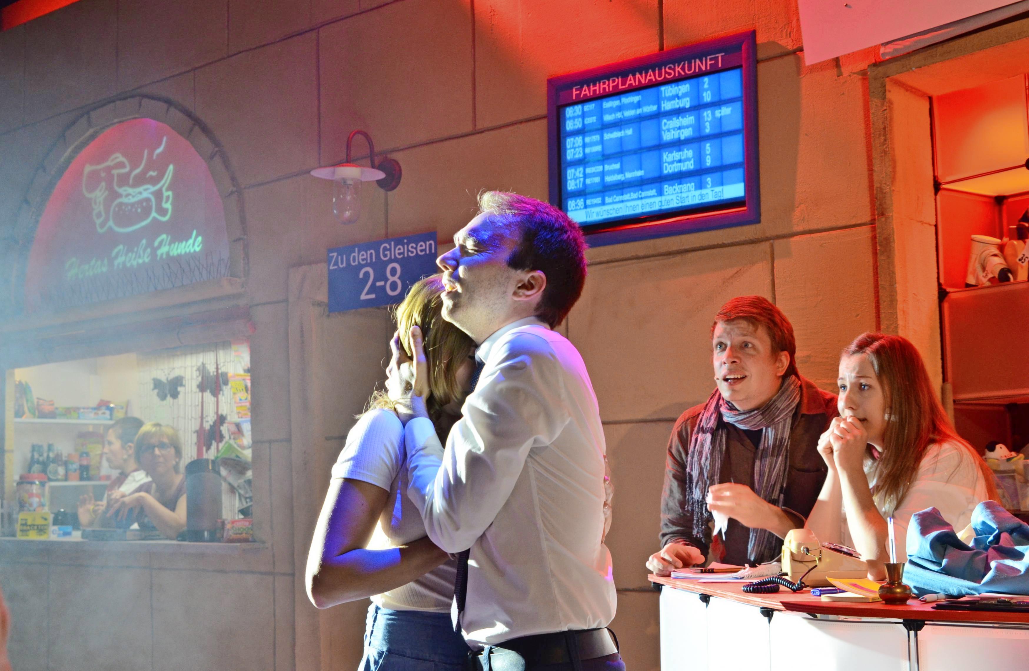 Zum Jubiläums-Programm, das die Kreatief-Mitglieder anlässlich des zehnjährigen Vereinsbestehens in der Neckarsulmer Marktstraße aufführen, gehört auch das aktuelle Musical „Romeo im Fundbüro“. Foto: Archiv/Pfäffle Zum Jubiläums-Programm, das die Kreatief-Mitglieder anlässlich des zehnjährigen Vereinsbestehens in der Neckarsulmer Marktstraße aufführen, gehört auch das aktuelle Musical „Romeo im Fundbüro“. Foto: Archiv/Pfäffle