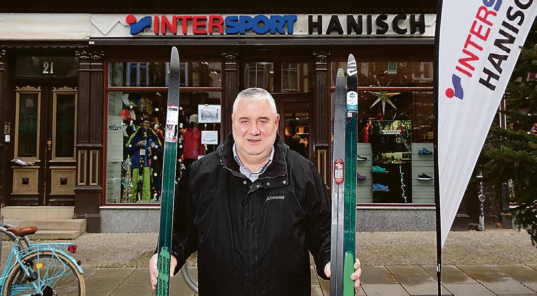 Dietmar Hanisch vom Sporthaus „INTERSPORT HANISCH - Das führende Sporthaus in Wernigerode“ hat wertvolle Tipps rund um das Thema Skifahren parat Dietmar Hanisch vom Sporthaus „INTERSPORT HANISCH - Das führende Sporthaus in Wernigerode“ hat wertvolle Tipps rund um das Thema Skifahren parat