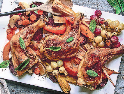 Zartes Geflügelfleisch macht sich besonders gut für ein festliches Oster-Essen. Foto: Denise Schuster/foodlovin.de/akz-o Zartes Geflügelfleisch macht sich besonders gut für ein festliches Oster-Essen. Foto: Denise Schuster/foodlovin.de/akz-o