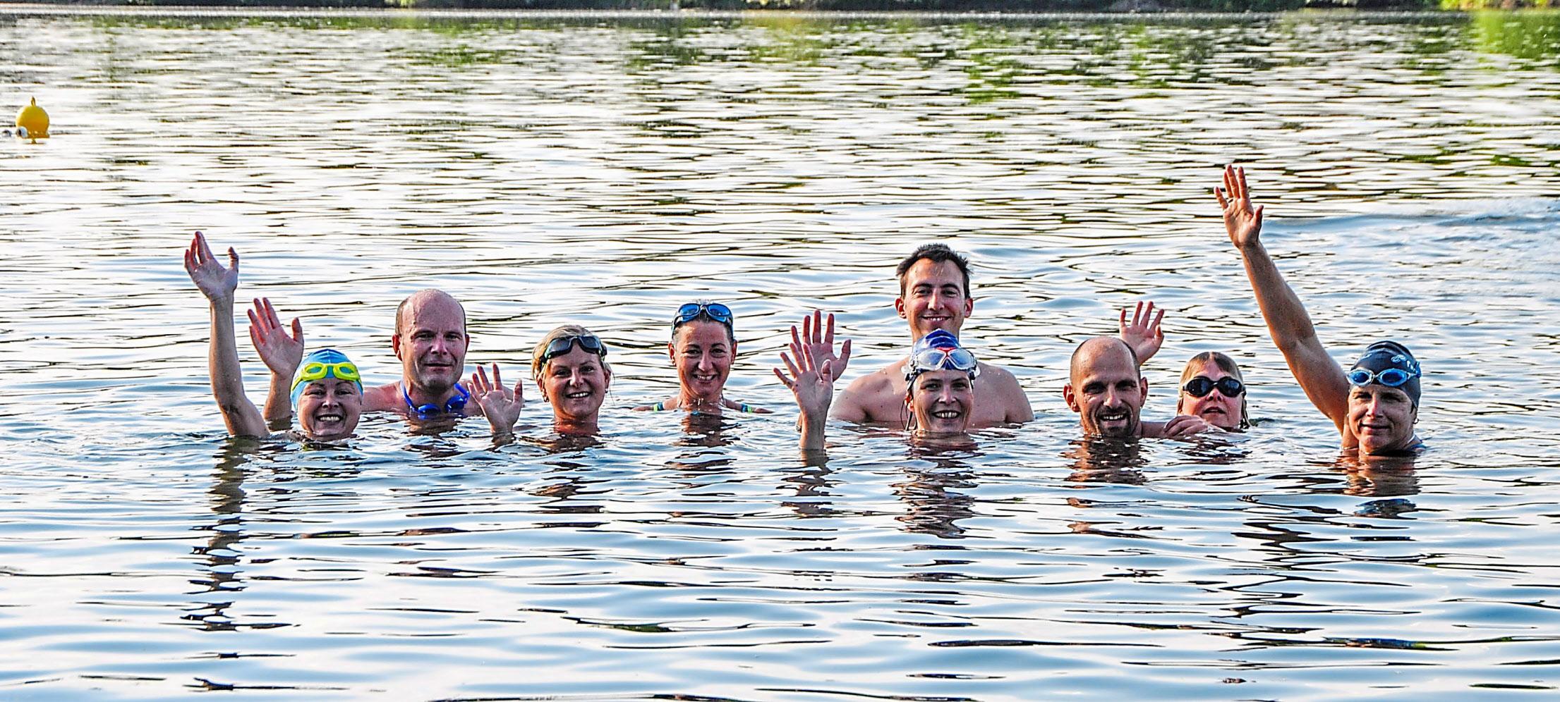 Training im Weinzierl-Weiher: Erstmals findet während des Bürgerfestes ein „Swim & Run“-Wettbewerb statt. Foto: Stephan Training im Weinzierl-Weiher: Erstmals findet während des Bürgerfestes ein „Swim & Run“-Wettbewerb statt. Foto: Stephan