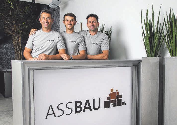 Abaz Idrizi, Samir Idrizi und Gazmend Idrizi sind Experten für Außenanlagen und Pflasterbau Abaz Idrizi, Samir Idrizi und Gazmend Idrizi sind Experten für Außenanlagen und Pflasterbau