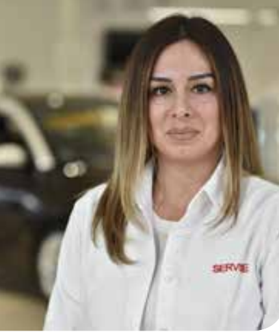 Serviceassistentin Hazal Eligül Serviceassistentin Hazal Eligül