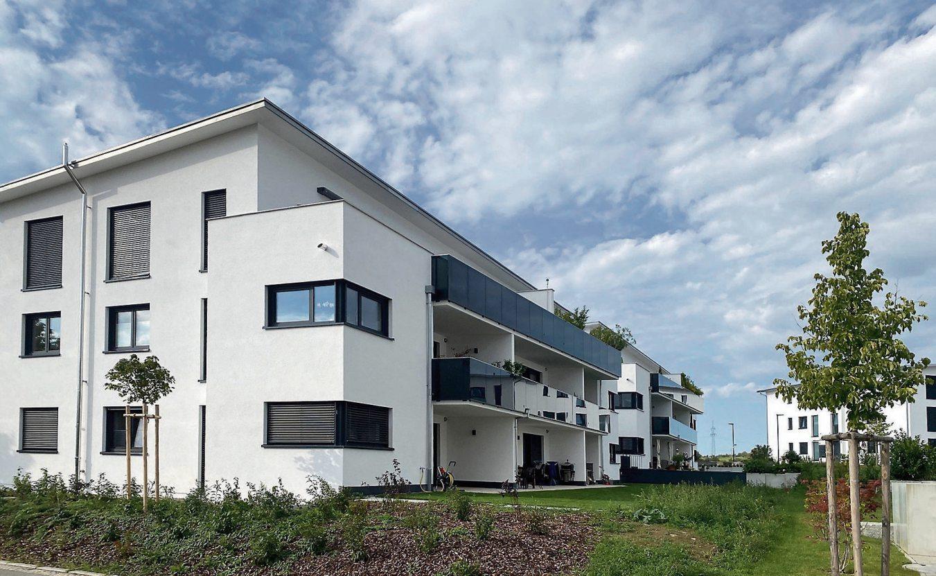 Der Strom für die Wärmepumpe wird im Wesentlichen von der Photovoltaikanlage auf dem Dach erzeugt. Mit dem Aufzug gelangt man aus der Tiefgarage ins Penthouse. Bilder: Uhland2 Der Strom für die Wärmepumpe wird im Wesentlichen von der Photovoltaikanlage auf dem Dach erzeugt. Mit dem Aufzug gelangt man aus der Tiefgarage ins Penthouse. Bilder: Uhland2