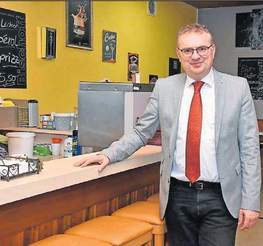 Erster Bürgermeister der neuen Verbandsgemeinde Nordpfälzer Land: Michael Cullmann, zuvor schon Verwaltungschef bei der VG Rockenhausen, ist auch in den Chefsessel der neuen Körperschaft gewählt worden.FOTO: HAMM Erster Bürgermeister der neuen Verbandsgemeinde Nordpfälzer Land: Michael Cullmann, zuvor schon Verwaltungschef bei der VG Rockenhausen, ist auch in den Chefsessel der neuen Körperschaft gewählt worden.FOTO: HAMM