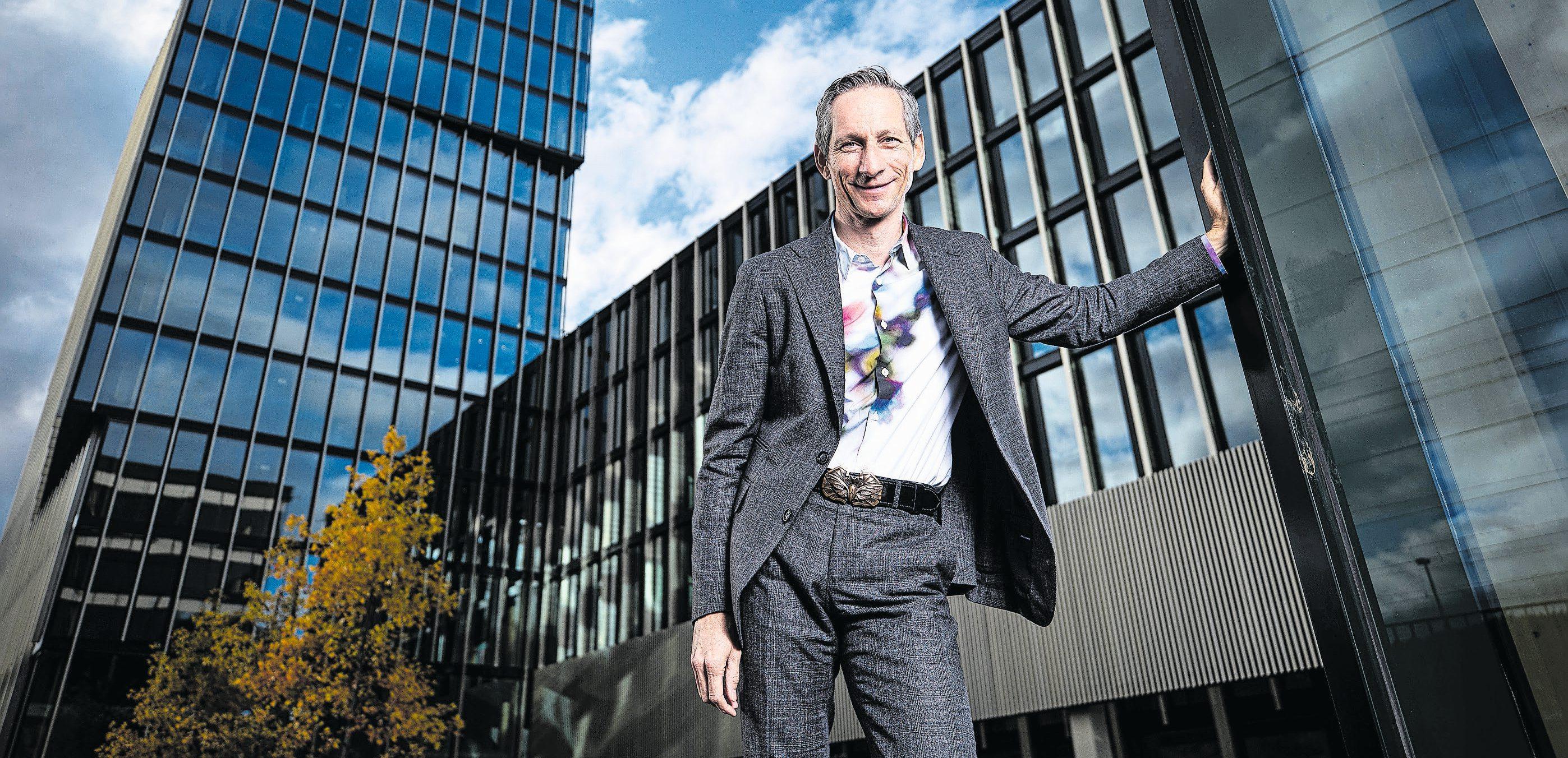 Der Direktor des Informatikdepartements René Hüsler blickt auf eine Erfolgsgeschichte zurück. Bilder: Stefan Kaiser (Rotkreuz, 28. Oktober 2020