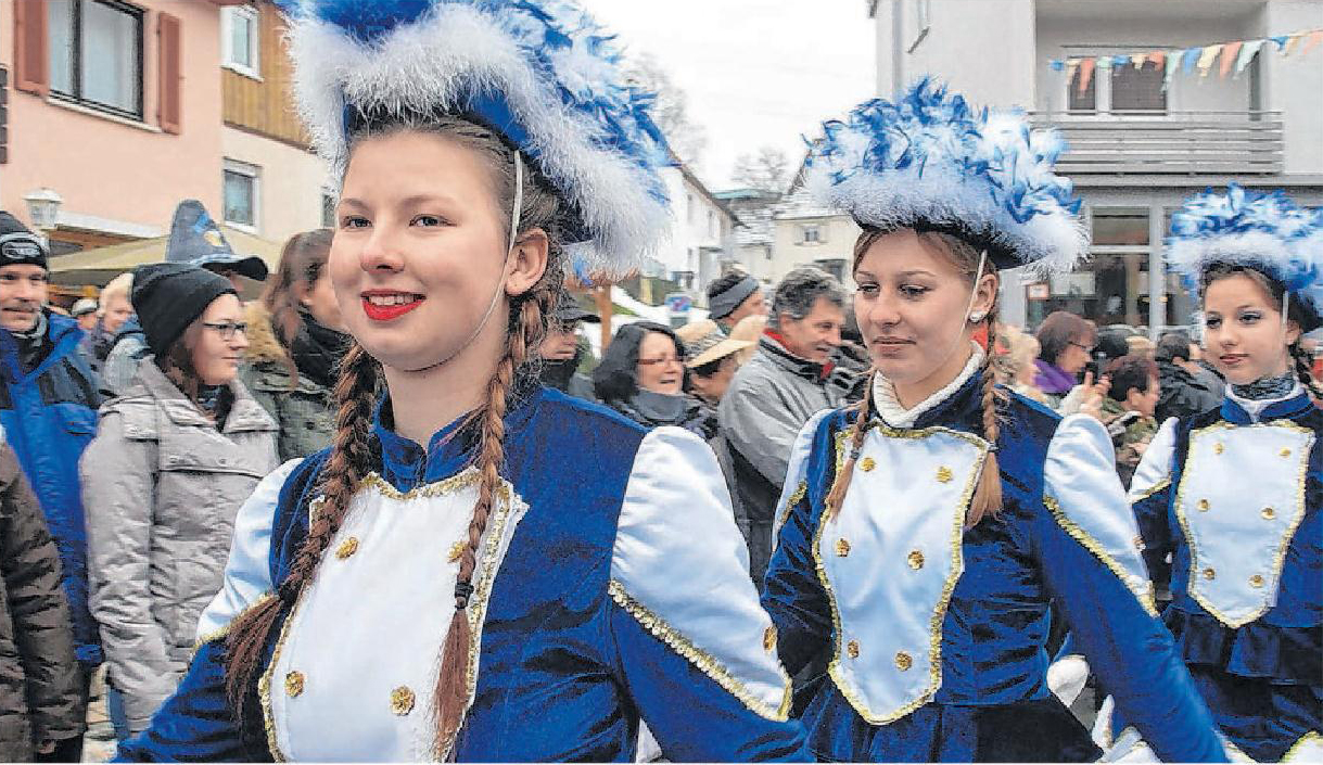Die Tanzgarde der Narrenzunft Jägi feiert am Samstag ihr 25-jähriges Jubiläum mit Garde- und Showtanzwettbewerb. Die Tanzgarde der Narrenzunft Jägi feiert am Samstag ihr 25-jähriges Jubiläum mit Garde- und Showtanzwettbewerb.