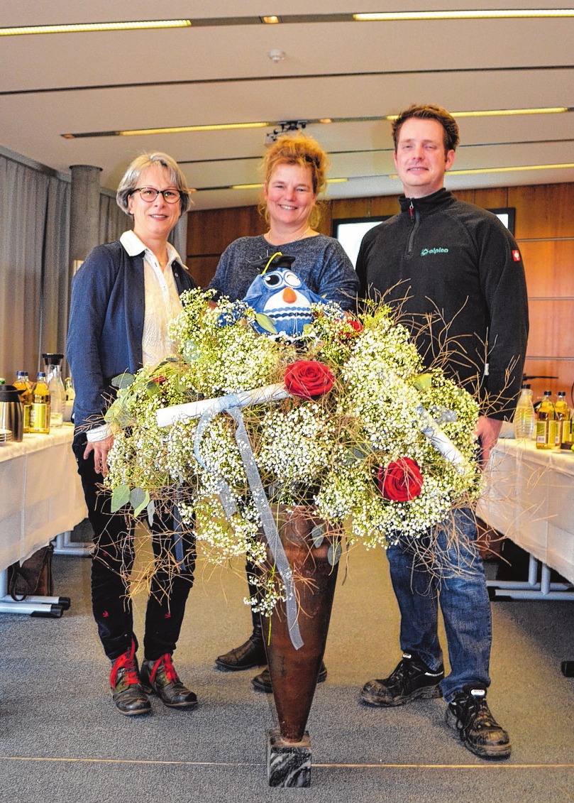 Das Blumenschau-Team hat auch in diesem Jahr wieder eine tolle Geschichte auf 1000 Quadratmeter Ausstellungsfläche verarbeitet. Das Blumenschau-Team hat auch in diesem Jahr wieder eine tolle Geschichte auf 1000 Quadratmeter Ausstellungsfläche verarbeitet.