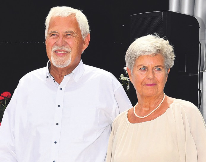 Anlässlich ihrer Silberhochzeit legten Monika und Michael Höhn vor 25 Jahren den Grundstein zum Ometepe-Projekt Bild: Olaf-Wull Nickel Anlässlich ihrer Silberhochzeit legten Monika und Michael Höhn vor 25 Jahren den Grundstein zum Ometepe-Projekt Bild: Olaf-Wull Nickel