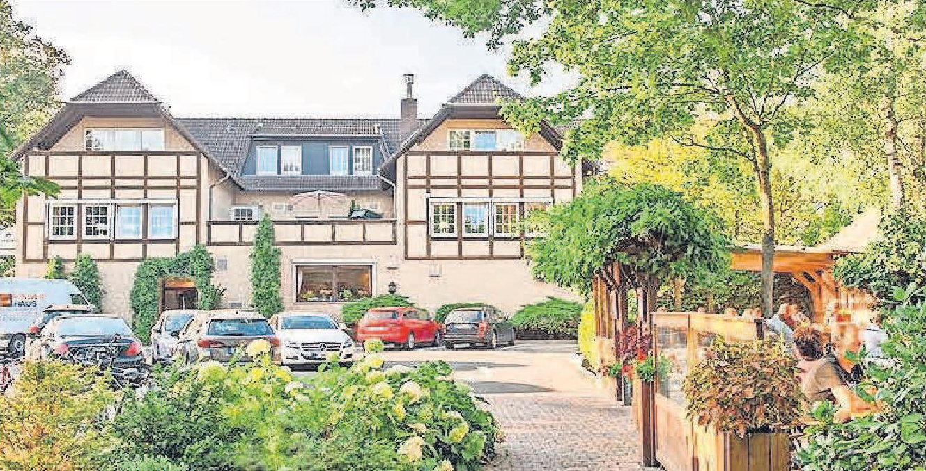 Ein Haus mit Tradition: Das Hotel-Restaurant Bullerdieck. Ein Haus mit Tradition: Das Hotel-Restaurant Bullerdieck.