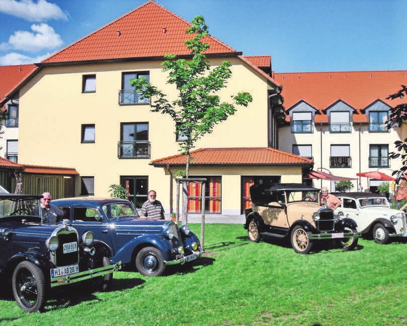 Auch eine Oldtimer-Rallye macht schon einmal Station an der Seniorenresidenz im Herzen Hämelerwalds. Auch eine Oldtimer-Rallye macht schon einmal Station an der Seniorenresidenz im Herzen Hämelerwalds.