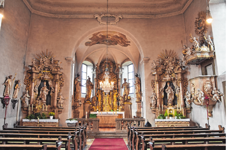 Prachtvoll ist das Innere der Kirche St. Kilian in Untertheres ausgestattet. FOTO: ULRIKE LANGER Prachtvoll ist das Innere der Kirche St. Kilian in Untertheres ausgestattet. FOTO: ULRIKE LANGER