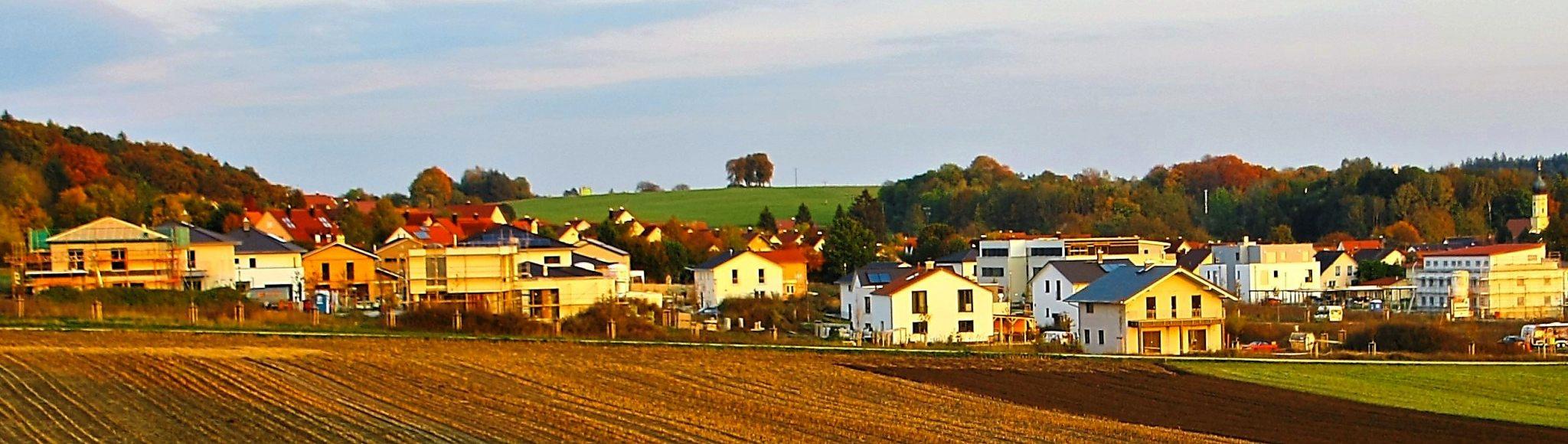Stetiges Wachstum: Das Neubaugebiet Hülläcker im Ortsteil Unterhausen ist bei jungen Familien beliebt. Fotos: Hamp Stetiges Wachstum: Das Neubaugebiet Hülläcker im Ortsteil Unterhausen ist bei jungen Familien beliebt. Fotos: Hamp
