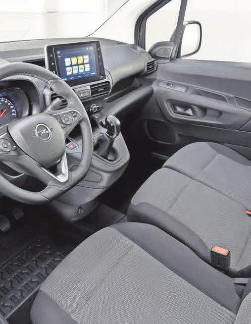 Im auf die Nutzfahrzeugvariante Opel Combo Cargo zugeschnittenen INNOVATIONS-Paket „Opel 2020“ist eine praktische Beifahrer-Doppelsitzbank an Bord. Im auf die Nutzfahrzeugvariante Opel Combo Cargo zugeschnittenen INNOVATIONS-Paket „Opel 2020“ist eine praktische Beifahrer-Doppelsitzbank an Bord.