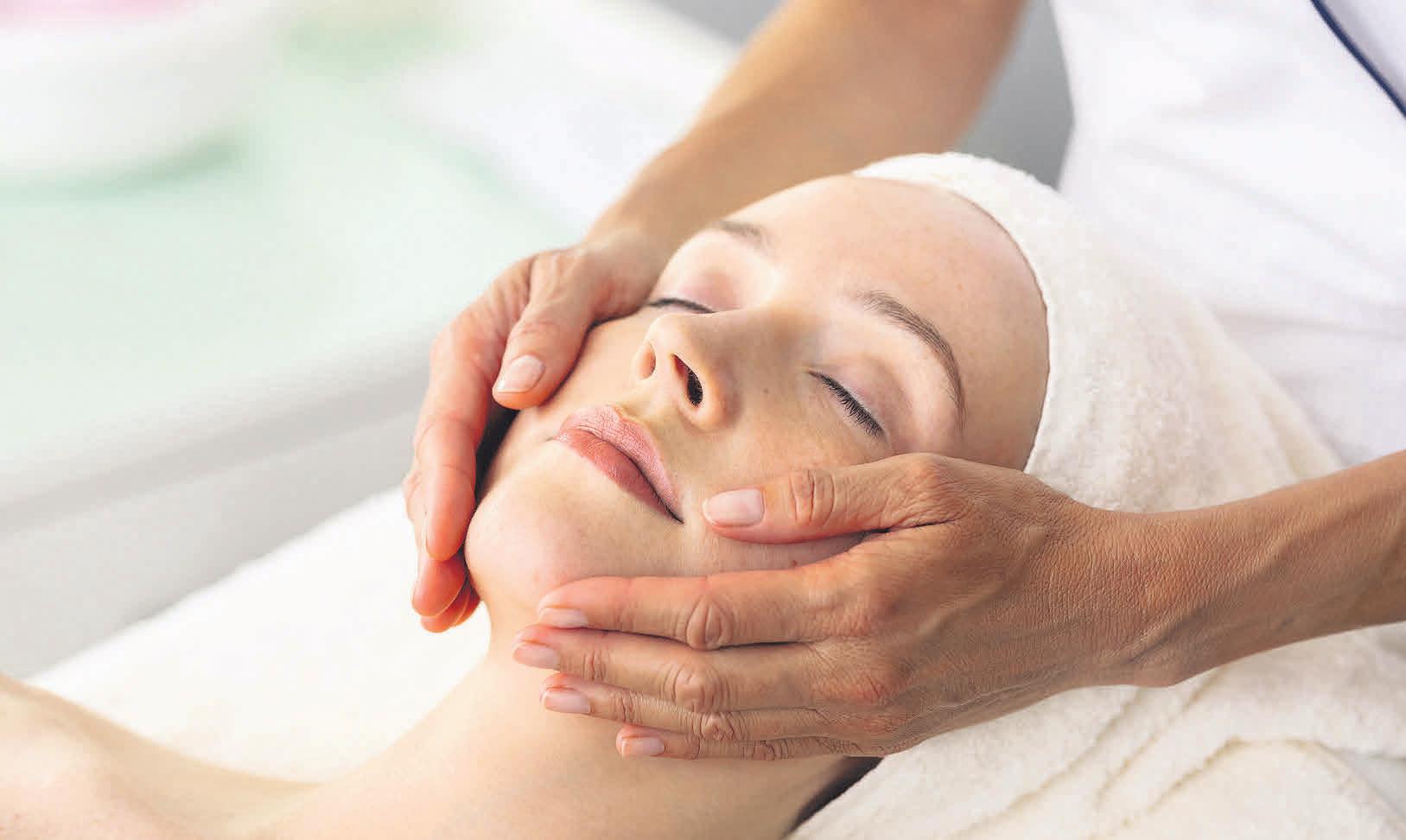 Wellness- und Pflegeanwendungen sind ein Geschenkerlebnis für die Sinne. Wellness- und Pflegeanwendungen sind ein Geschenkerlebnis für die Sinne.