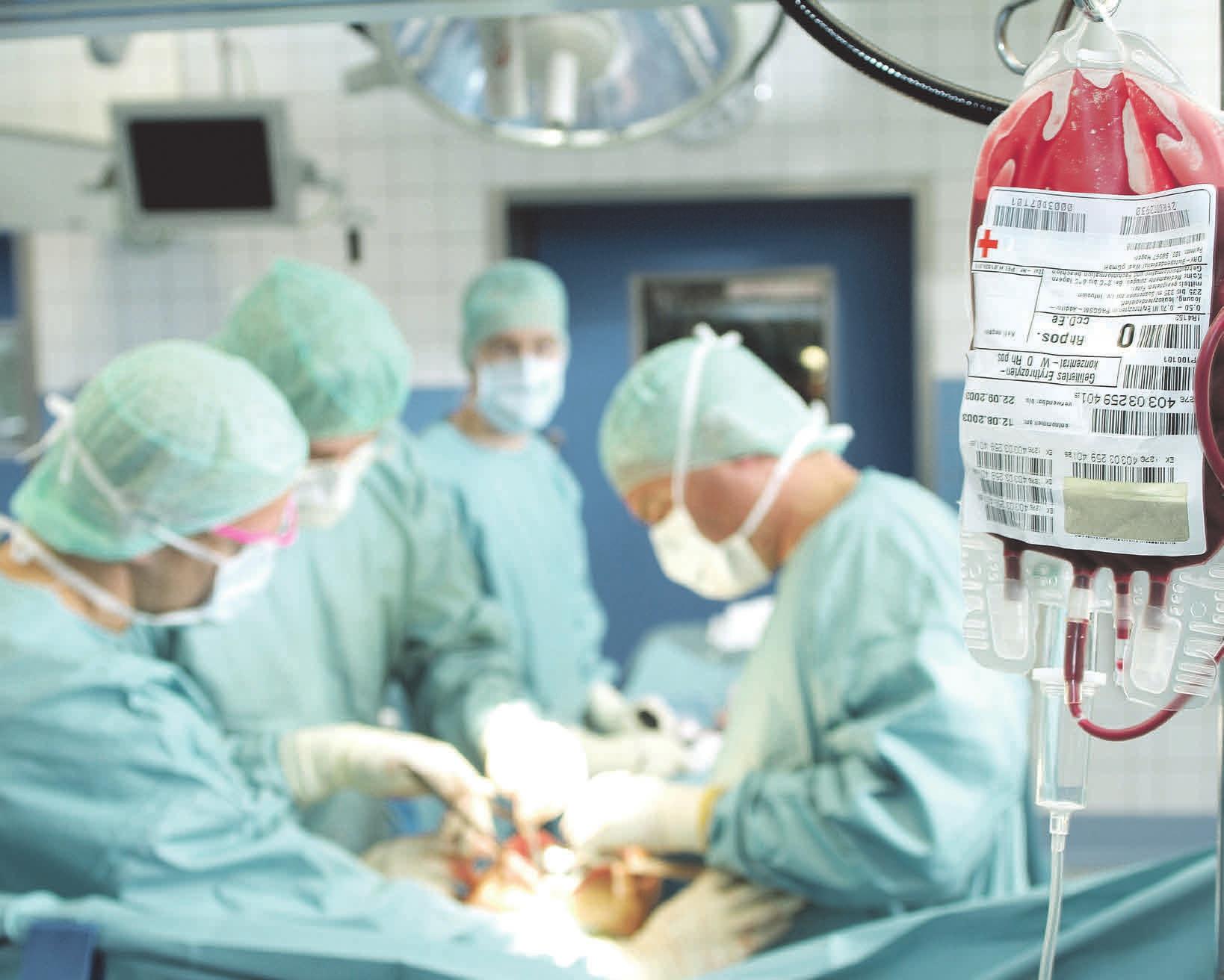Die Spenden werden in den Krankenhäusern für die unterschiedlichsten Therapien eingesetzt – Unfälle stehen dabei an vierter Stelle. Foto blutspende-west.de Die Spenden werden in den Krankenhäusern für die unterschiedlichsten Therapien eingesetzt – Unfälle stehen dabei an vierter Stelle. Foto blutspende-west.de