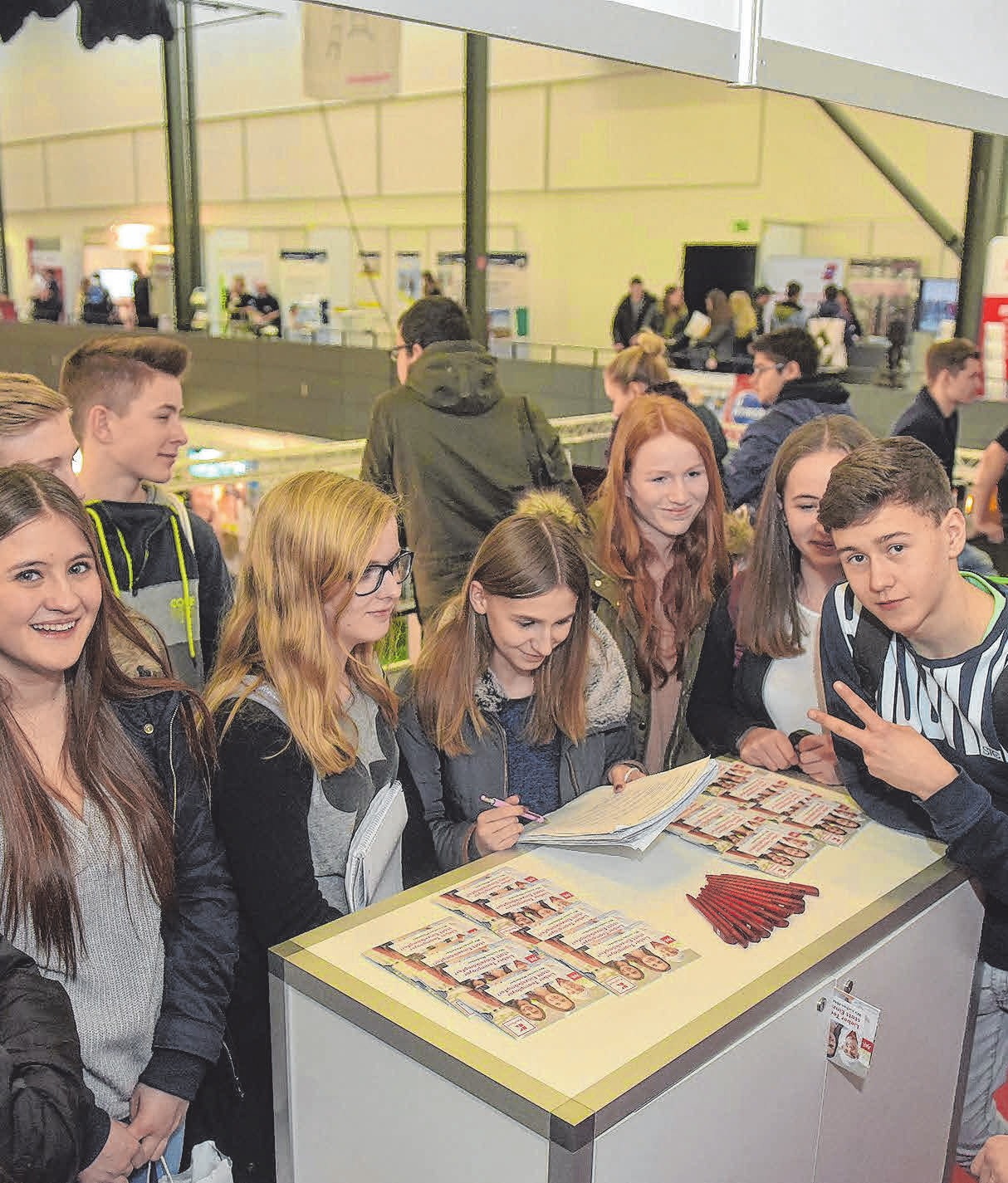 Die kostenfreie Messe bietet Infos und Tipps rund um Beruf und Studium. FOTO:IHK/DEREK SCHUH Die kostenfreie Messe bietet Infos und Tipps rund um Beruf und Studium. FOTO:IHK/DEREK SCHUH