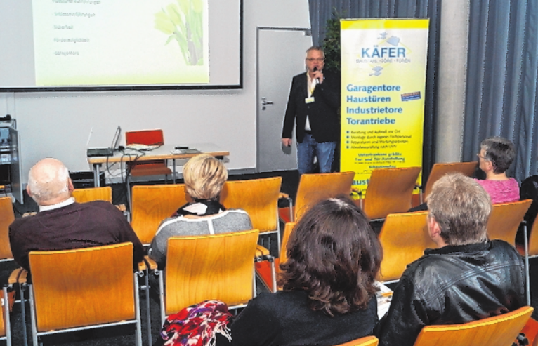 Experten geben Tipps bei Vorträgen. FOTO: GUIDO CHULECK Experten geben Tipps bei Vorträgen. FOTO: GUIDO CHULECK