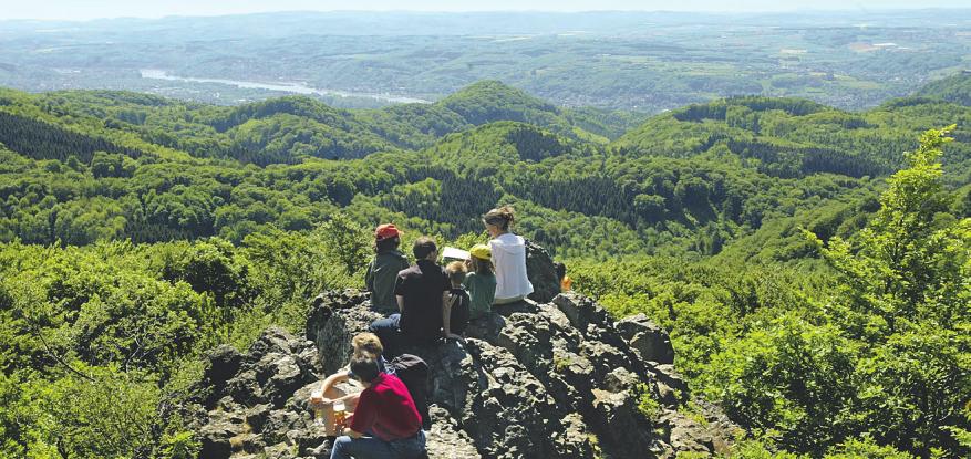 Die Aussicht über das Siebengebirge ist eine schöne Belohnung nach dem Aufstieg Foto: Ralf Klodt Die Aussicht über das Siebengebirge ist eine schöne Belohnung nach dem Aufstieg Foto: Ralf Klodt
