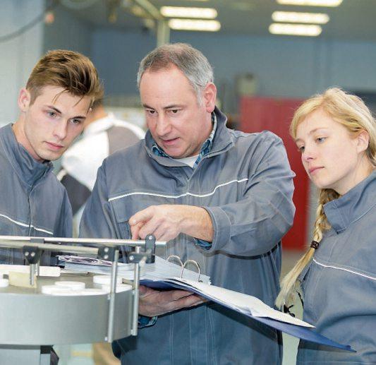 Auch in der aktuellen Situation ist die Bereitschaft zur Ausbildung in vielen Betrieben hoch. Bild: auremar/stock.adobe.com