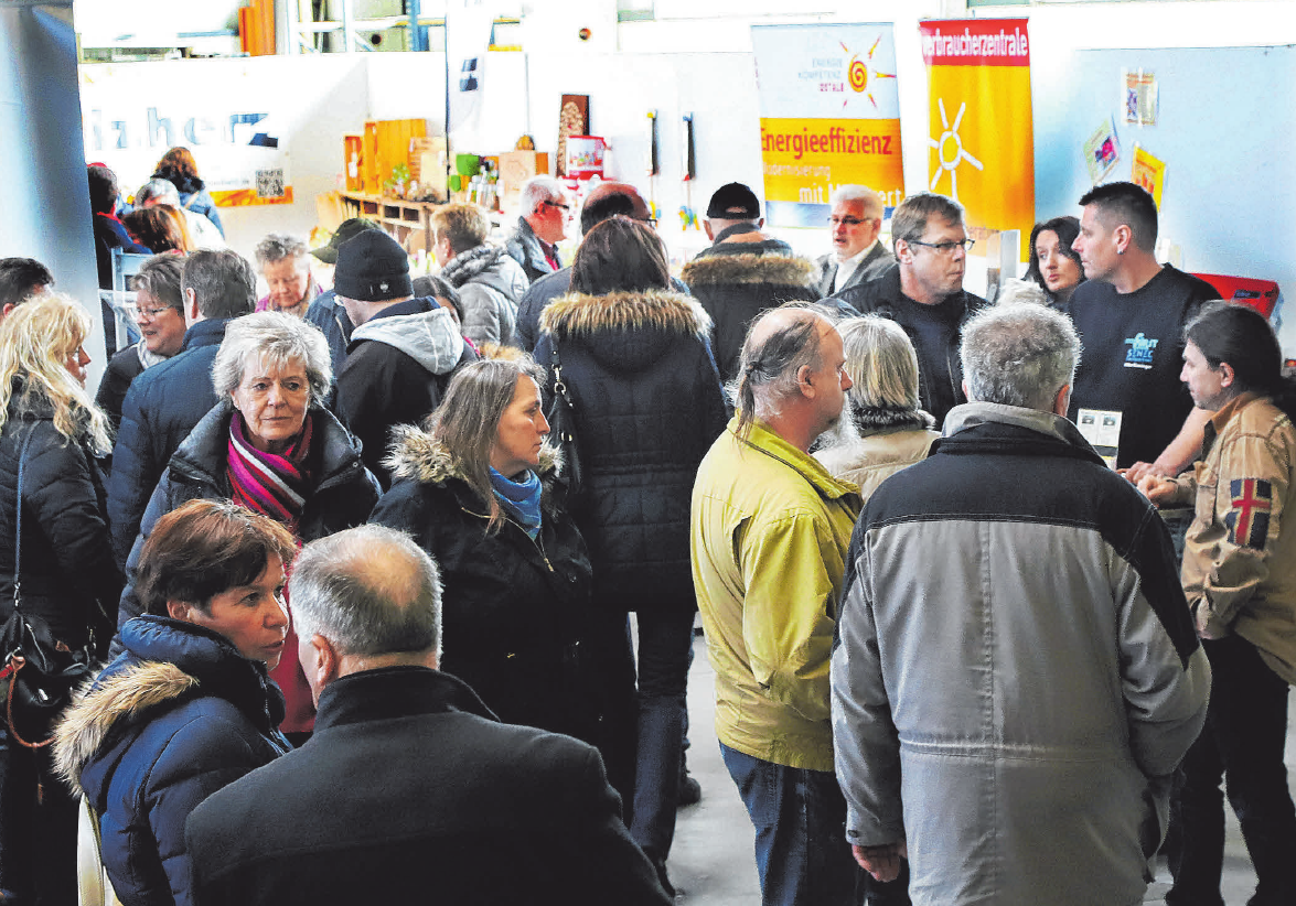 Die Gewerbeausstellung in Unterschneidheim zieht jedes Jahr rund 10 000 Besucher aus der Region und dem Bayerischen an. Die Gewerbeausstellung in Unterschneidheim zieht jedes Jahr rund 10 000 Besucher aus der Region und dem Bayerischen an.
