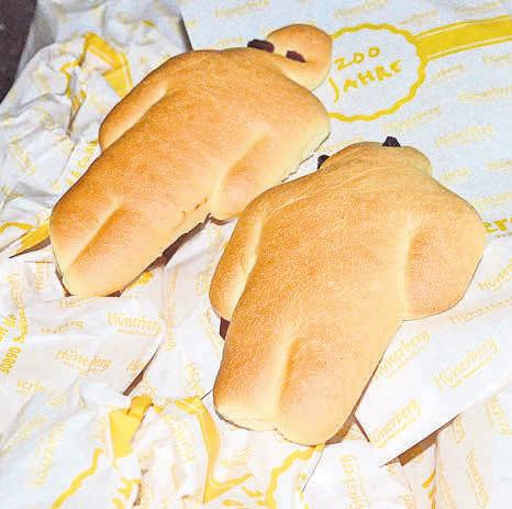 Bäckerei Hünerberg freut sich darauf, in diesem Jahr wieder ungezählte Weckmänchen zu verteilen. Bäckerei Hünerberg freut sich darauf, in diesem Jahr wieder ungezählte Weckmänchen zu verteilen.