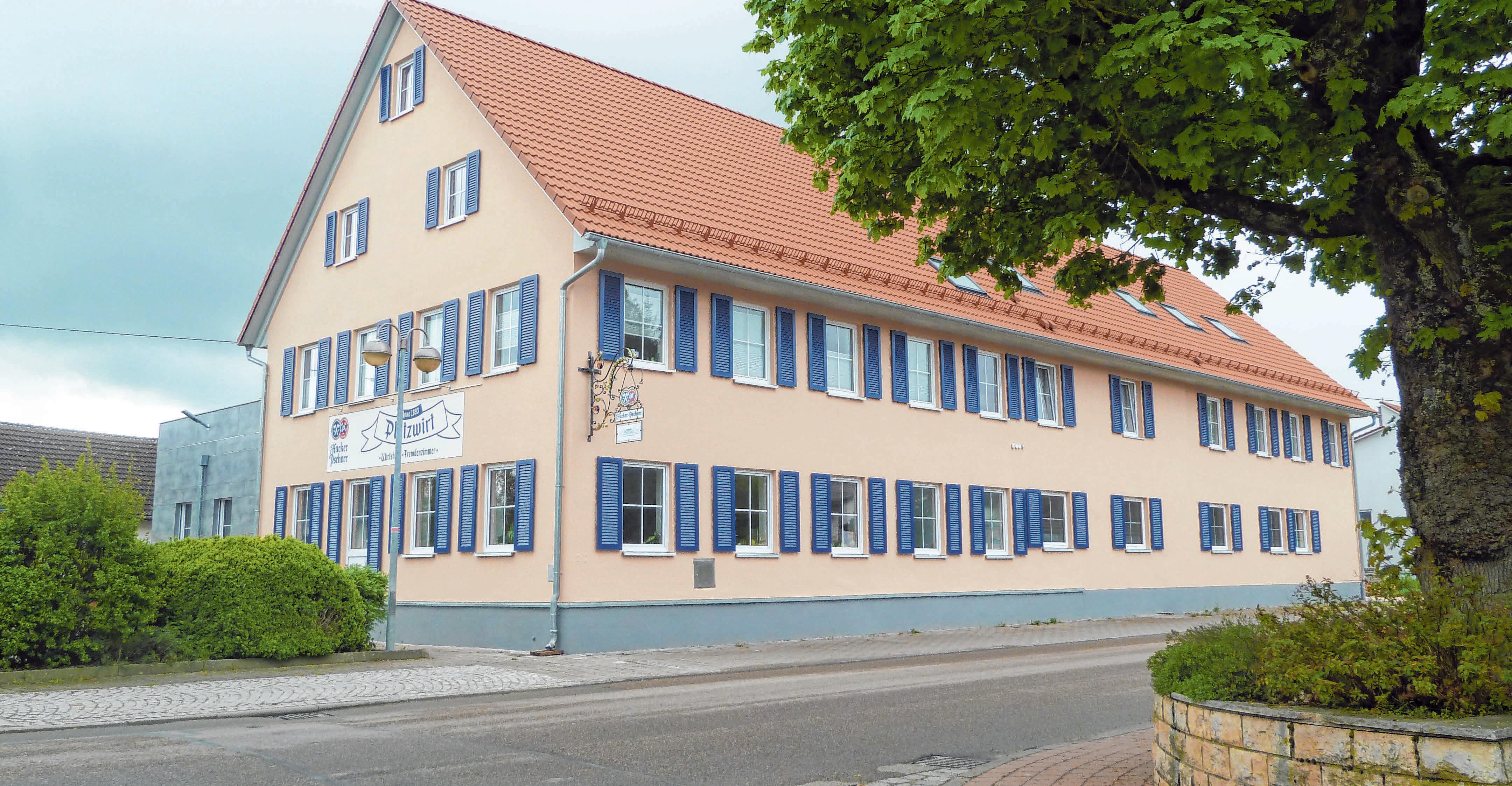 Der Platzwirt in Unterschneidheim bietet dieser Tage einen Abhol- und Lieferservice an. Der Platzwirt in Unterschneidheim bietet dieser Tage einen Abhol- und Lieferservice an.