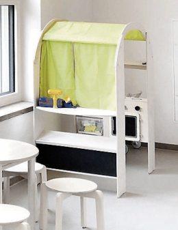 Viel Platz, kindgerechte Möbel und Spielgeräte, tiefe Fenster und warme, natürliche Farben schaffen eine gute Voraussetzung dafür,, dass sich die Kids wohlfühlen werden. Bis zum Einzug im Juni ist auch der Garten bereit für den fröhlichen Ansturm. Bilder: Uhland2 Viel Platz, kindgerechte Möbel und Spielgeräte, tiefe Fenster und warme, natürliche Farben schaffen eine gute Voraussetzung dafür,, dass sich die Kids wohlfühlen werden. Bis zum Einzug im Juni ist auch der Garten bereit für den fröhlichen Ansturm. Bilder: Uhland2