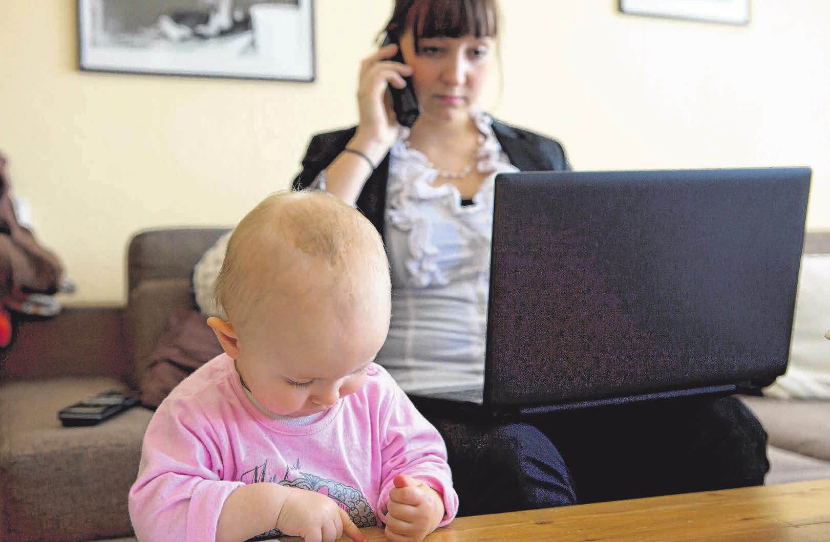 Um Kind und Lehre unter einen Hut zu bringen, kann eine Ausbildung mit reduzierter Stundenanzahl eine Möglichkeit sein. Foto: Silvia Marks/Archiv Um Kind und Lehre unter einen Hut zu bringen, kann eine Ausbildung mit reduzierter Stundenanzahl eine Möglichkeit sein. Foto: Silvia Marks/Archiv