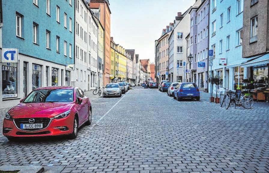 Leere Straßen und Geschäfte: viele Geschäfte, vor allem kleine Betriebe, kämpfen momentan um ihre Existenz. Foto: Valterio D’Arcangelo Leere Straßen und Geschäfte: viele Geschäfte, vor allem kleine Betriebe, kämpfen momentan um ihre Existenz. Foto: Valterio D’Arcangelo