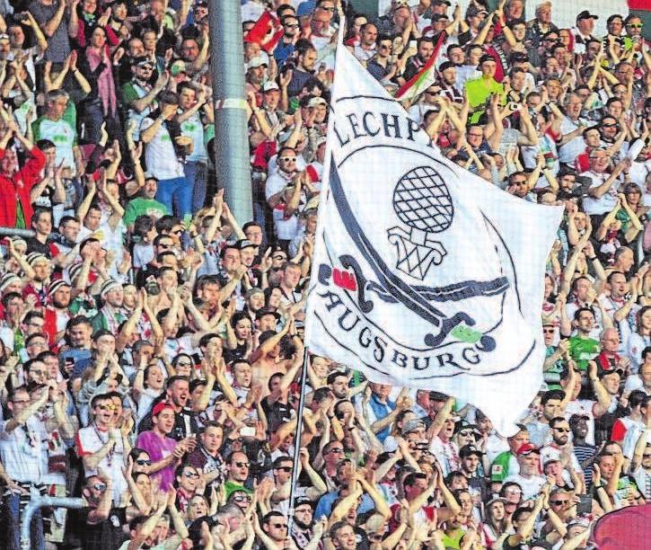 Die Fans feierten das 6:0 gegen den Konkurrenten im Abstiegskampf VfB Stuttgart. Foto: Valterio D’Arcangelo Die Fans feierten das 6:0 gegen den Konkurrenten im Abstiegskampf VfB Stuttgart. Foto: Valterio D’Arcangelo