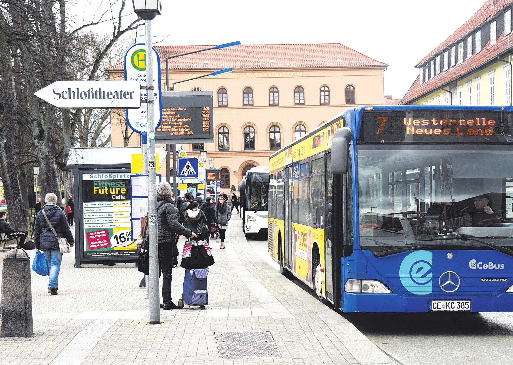 Ab dem 1. August 2019 werden rund 500 Schülerinnen und Schüler zusätzlich kostenlos zur Schule befördert. Foto: Lisa Müller Ab dem 1. August 2019 werden rund 500 Schülerinnen und Schüler zusätzlich kostenlos zur Schule befördert. Foto: Lisa Müller