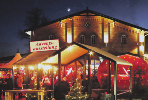 Lichterglanz und Weihnachtsduft auf dem Erdbeerhof versprechen süße Weihnachten Foto: pr