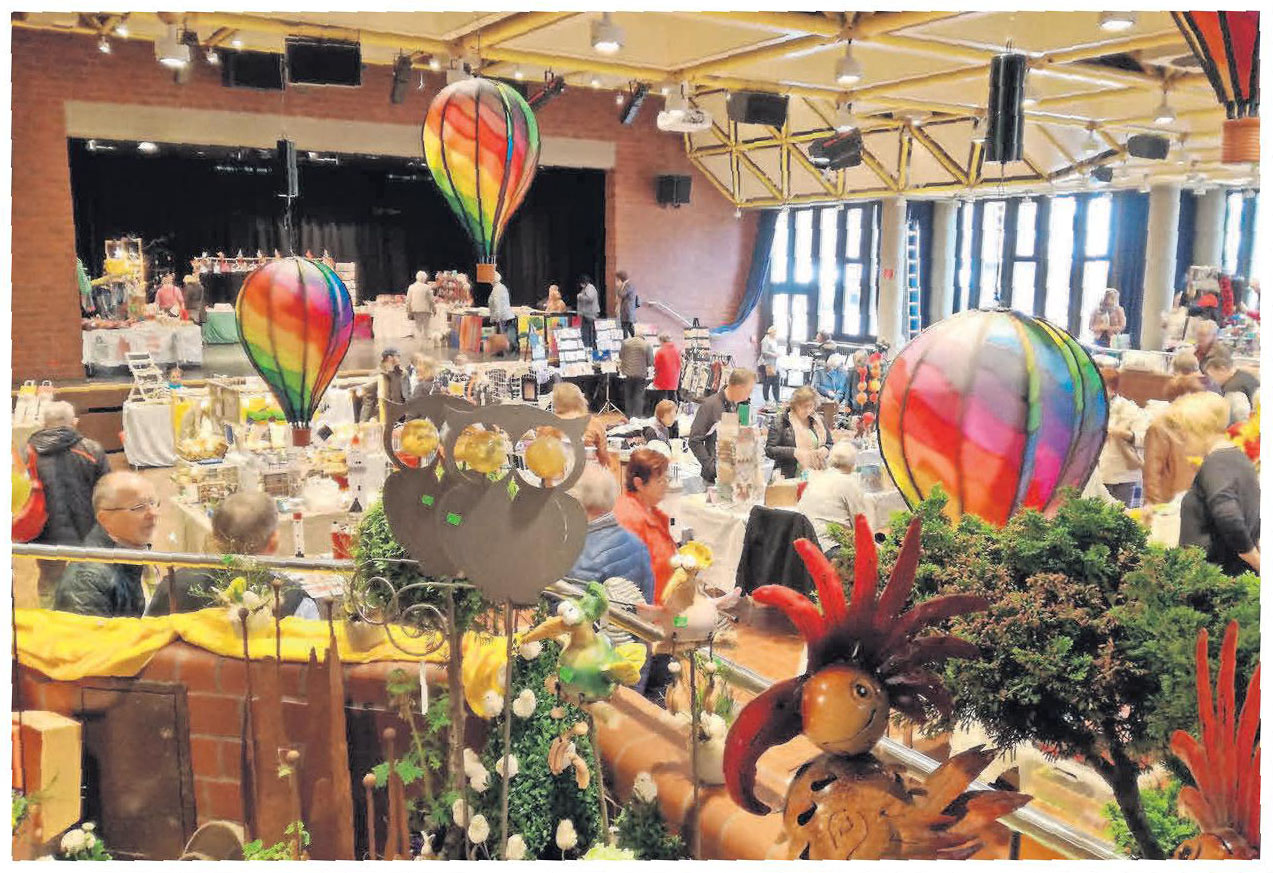 40 Aussteller zeigen im Kurt-Hirschfeld-Forum ihre Hobbykunst. 40 Aussteller zeigen im Kurt-Hirschfeld-Forum ihre Hobbykunst.
