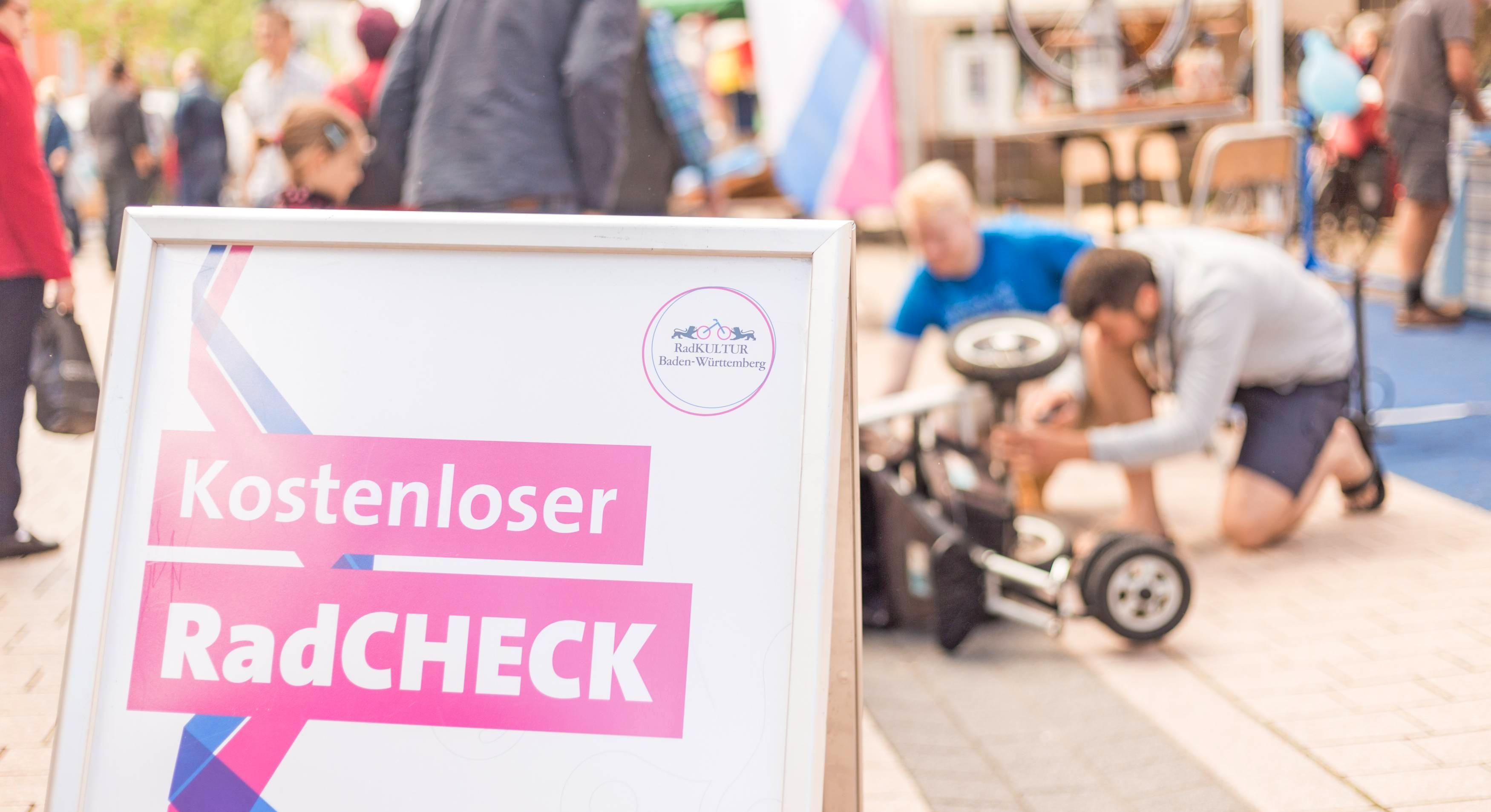 Mit dem kostenlosen Radcheck der Initiative Radkultur startet die Aktion „Stadtradeln“ am Samstag, 27. Juni, 11 Uhr auf dem Museumsplatz. Foto: Heiko Simayer Mit dem kostenlosen Radcheck der Initiative Radkultur startet die Aktion „Stadtradeln“ am Samstag, 27. Juni, 11 Uhr auf dem Museumsplatz. Foto: Heiko Simayer