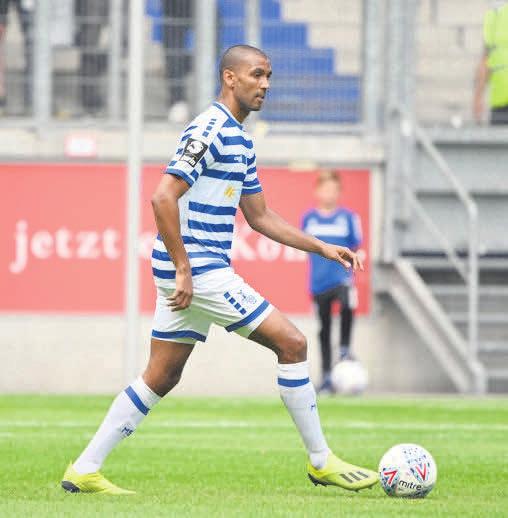 Marvin Compper kam als schottischer Doublesieger nach Duisburg. Marvin Compper kam als schottischer Doublesieger nach Duisburg.