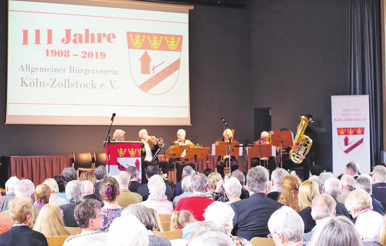 Zur Feier kamen 400 geladende Gäste Bild: Bürgerverein Köln-Zollstock e. V. Zur Feier kamen 400 geladende Gäste Bild: Bürgerverein Köln-Zollstock e. V.
