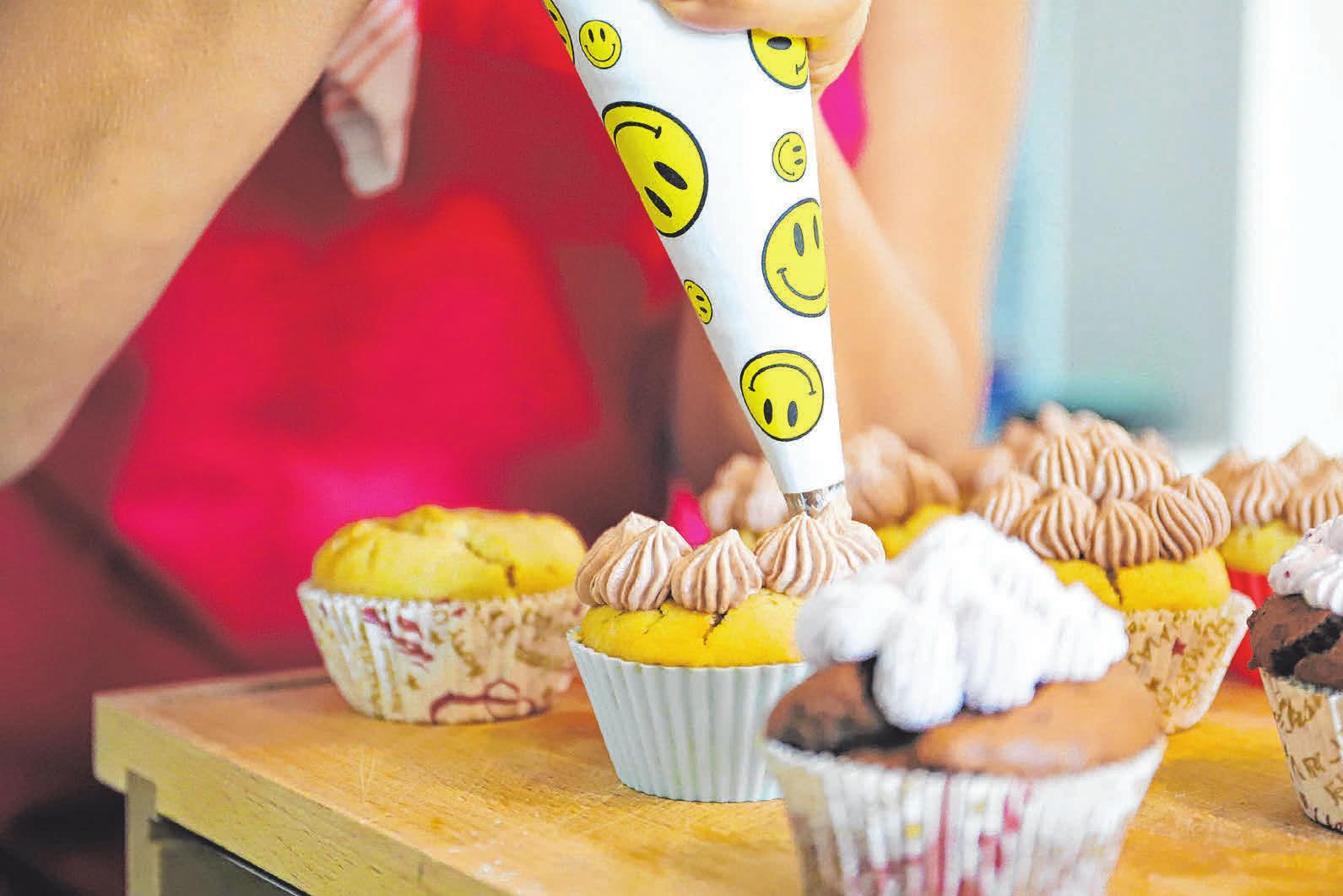 Auch für Hobbybäckerinnen finden sich viele vegane Möglichkeiten. FOTO: ZARTBITTER - DESIGN Auch für Hobbybäckerinnen finden sich viele vegane Möglichkeiten. FOTO: ZARTBITTER - DESIGN