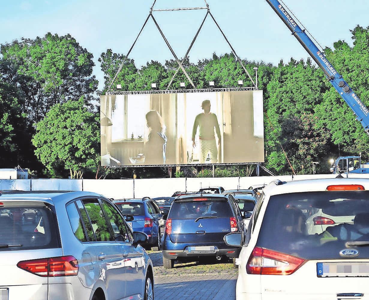Das Autokino im Juni war die erste öffentliche Veranstaltung in Burgdorf seit Beginn der Corona-Krise. Foto: Mark Bode Das Autokino im Juni war die erste öffentliche Veranstaltung in Burgdorf seit Beginn der Corona-Krise. Foto: Mark Bode